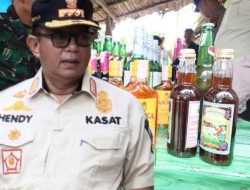 Satpol PP Siak kembali lakukan Razia, Ratusan Botol Miras Berhasil Diamankan